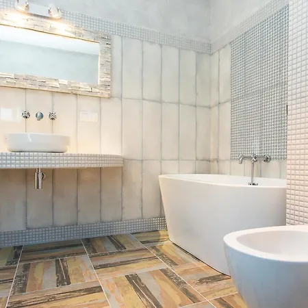 아파트 Riverside Retreat 엘블라그